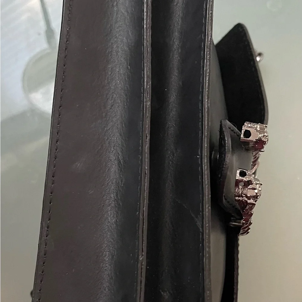 Isabella Rhea - Picture 4 of 6